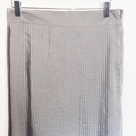 Mikarose Gray Pleated NWT A Line Career Skirt - Picture 2 of 8